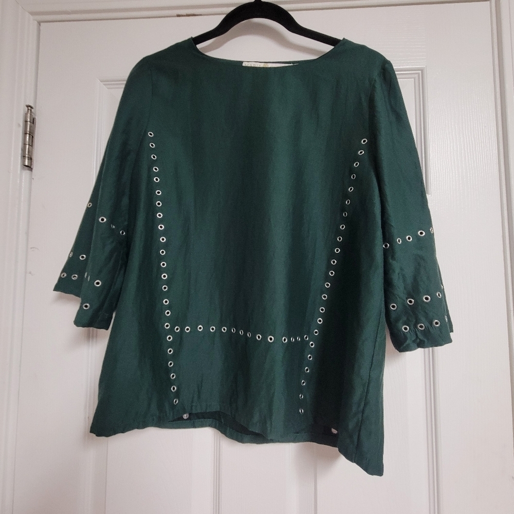 Marie Oliver Blouse 3/4 Sleeve Metal Decoration Size Small.